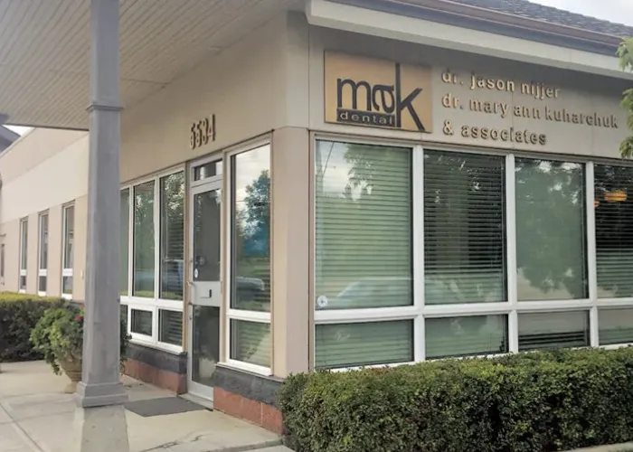 Outside Mak Dental Office